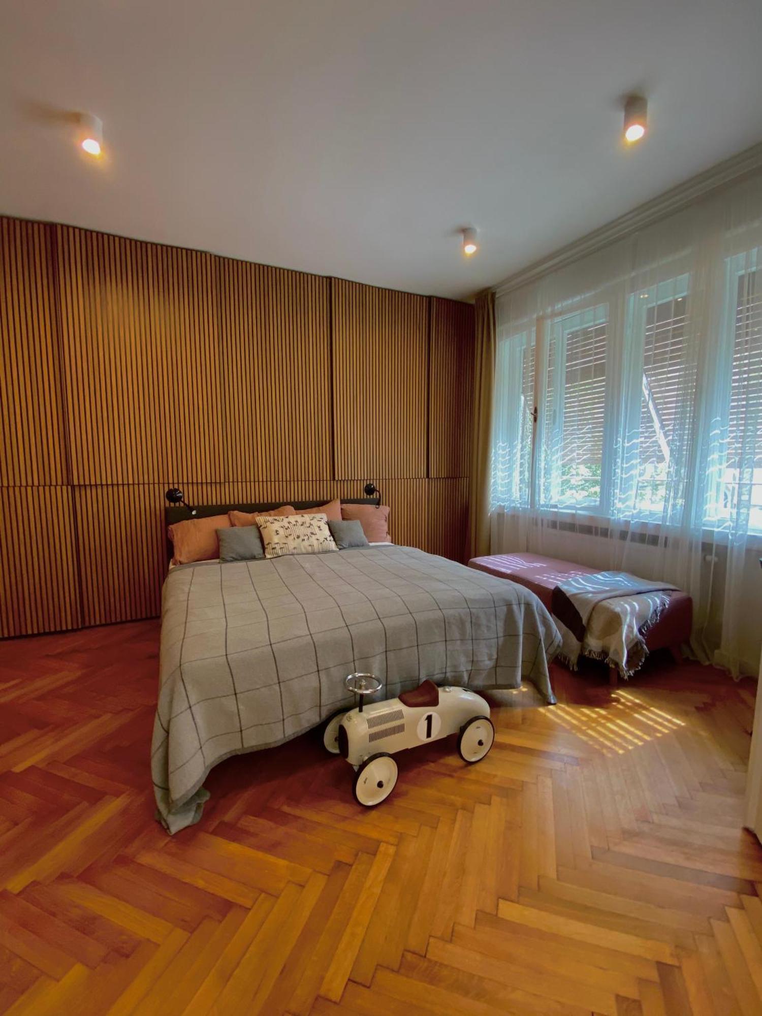 Franakrala Apartment In Old Town Close To Presidential Palace Bratislava Esterno foto
